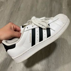 Women’s Adidas Superstar shoes size 7.5